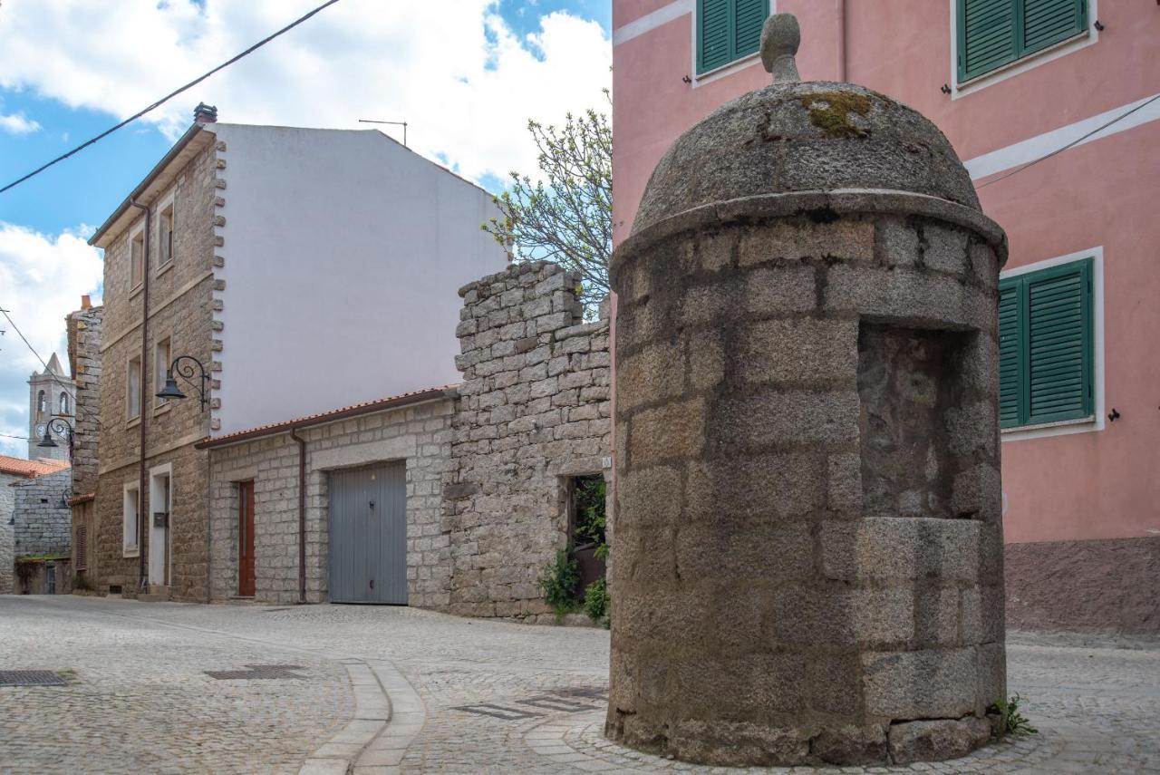 Villa Casa Santa Croce Ala dei Sardi Exterior foto