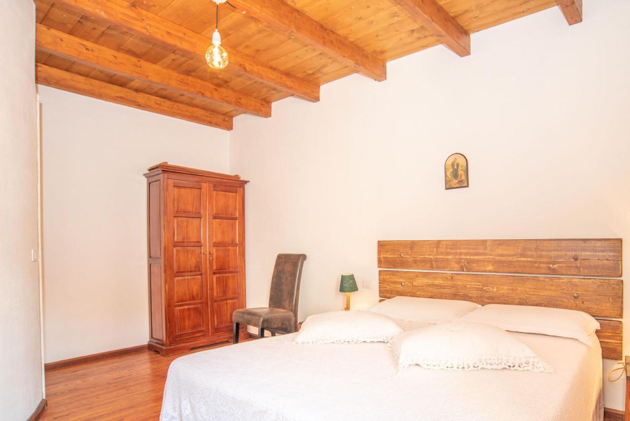 Villa Casa Santa Croce Ala dei Sardi Exterior foto